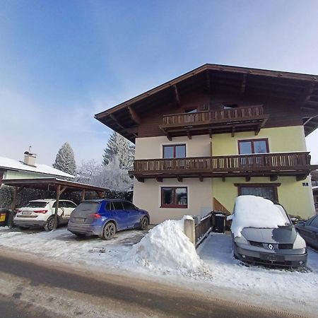 The Steinbock Lodge With Garden And Bbq Zell am See Exteriör bild