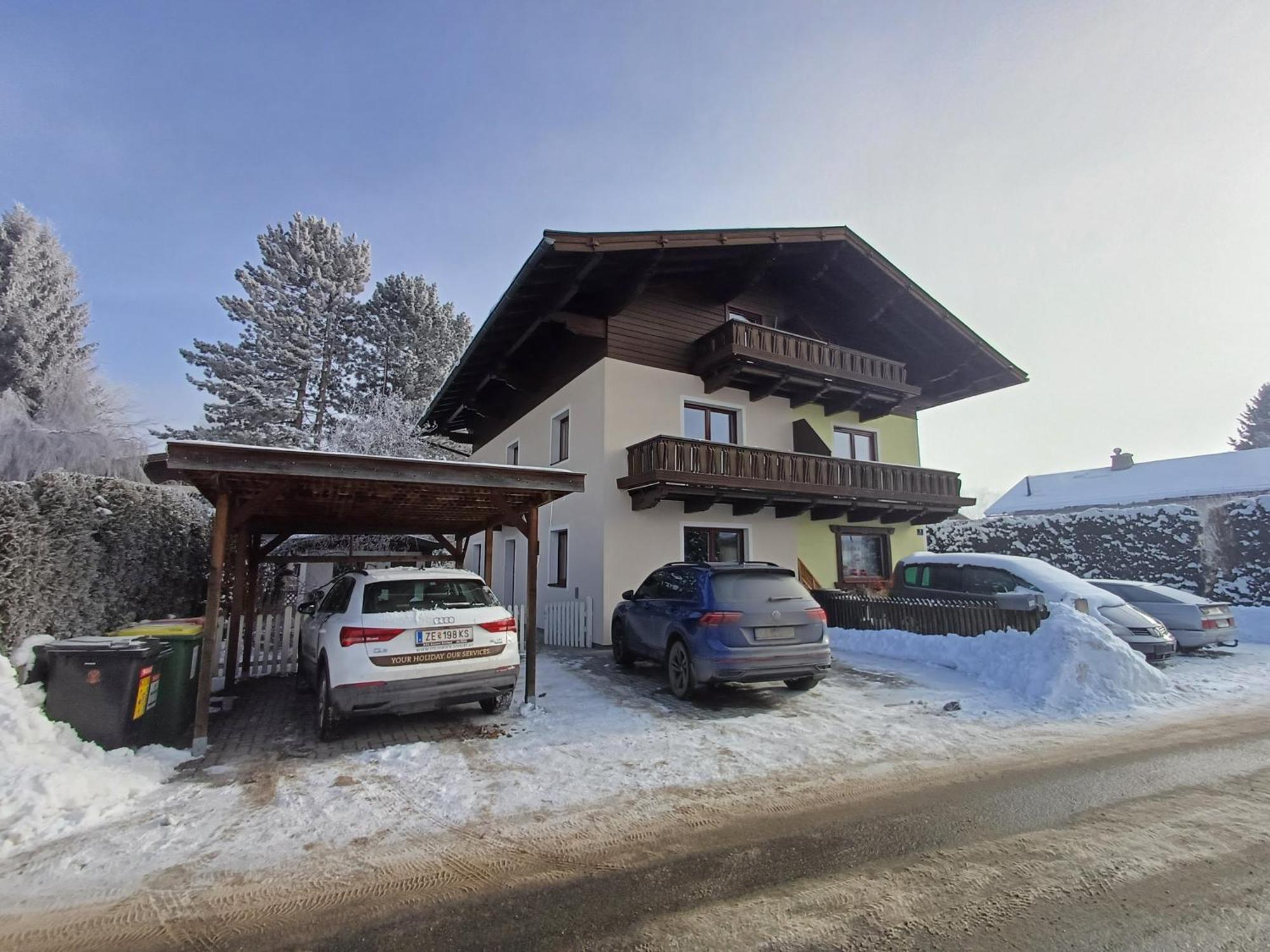 The Steinbock Lodge With Garden And Bbq Zell am See Exteriör bild